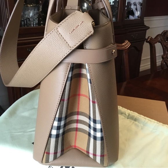 Burberry Medium Banner Bag in Camel - NWOT Authentic - Picture 8 of 11
